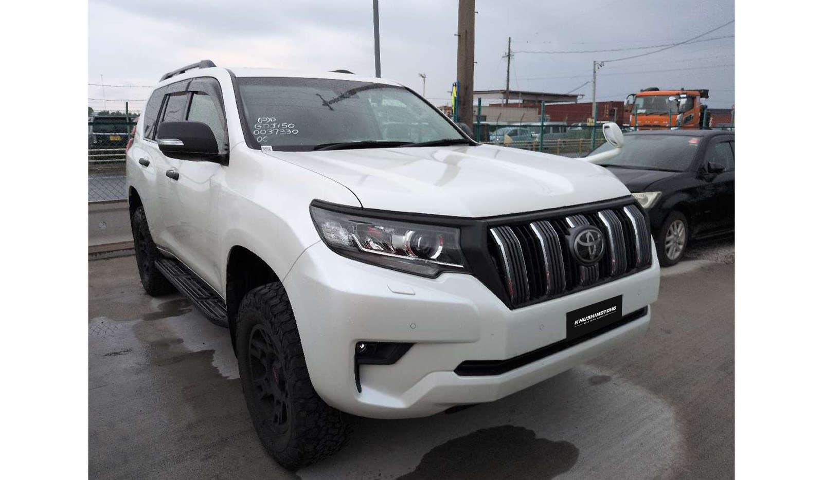2019 Toyota Land Cruiser Prado TX image-1