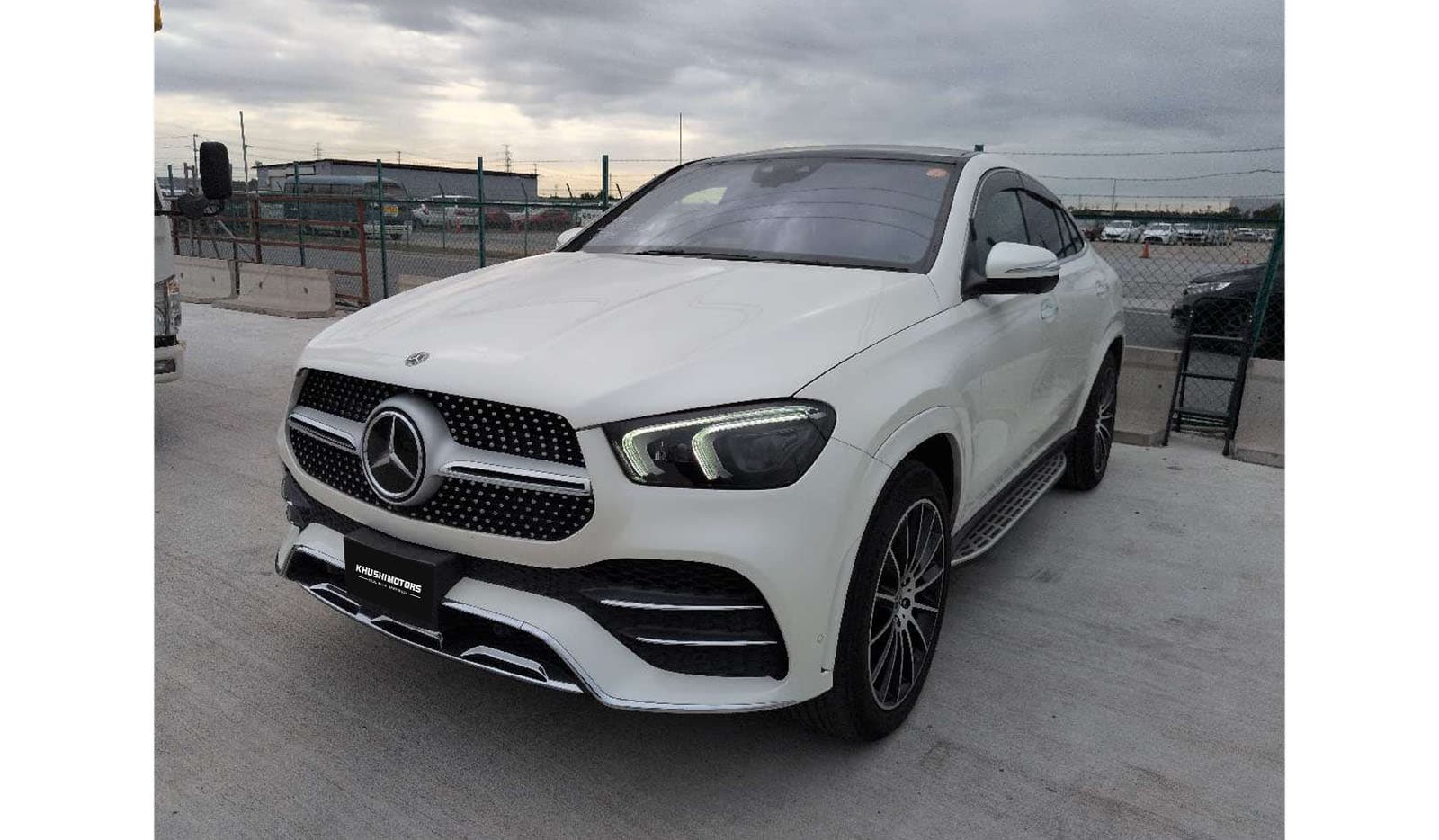 2020 Mercedes-Benz GLE-Class 4MATIC COUPE SPORTS GLE400D image-2