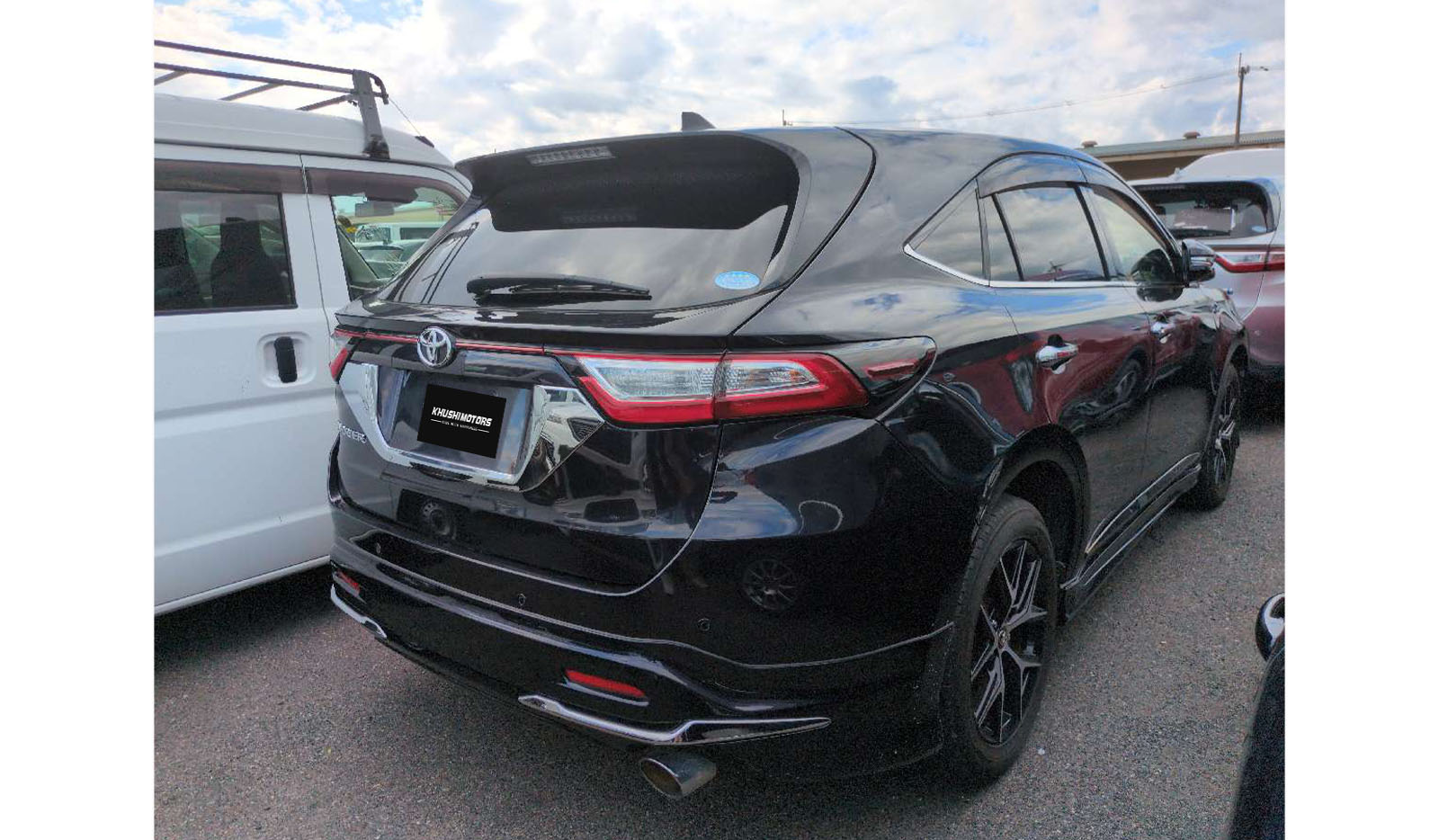 2019 Toyota Harrier Progress Metal and Leather Package image-4