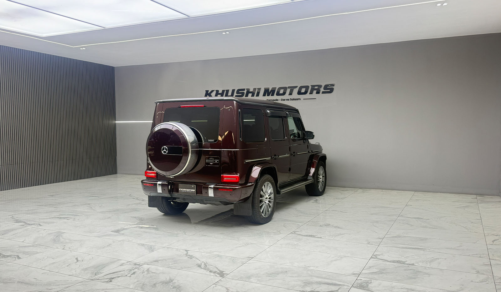 2020 Mercedes-Benz G-Class AMG Line Luxury Package G350D image-5