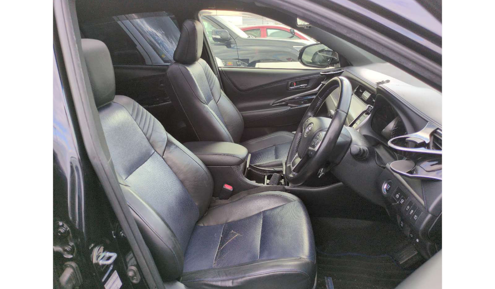 2019 Toyota Harrier Progress Metal and Leather Package image-6