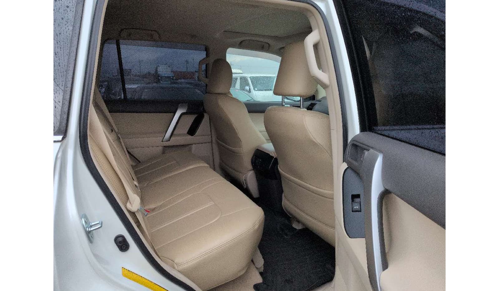 2019 Toyota Land Cruiser Prado TX image-9
