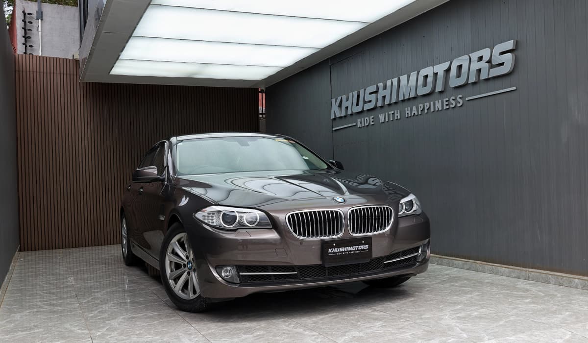 2013 Bmw 523D Blue performance image-1