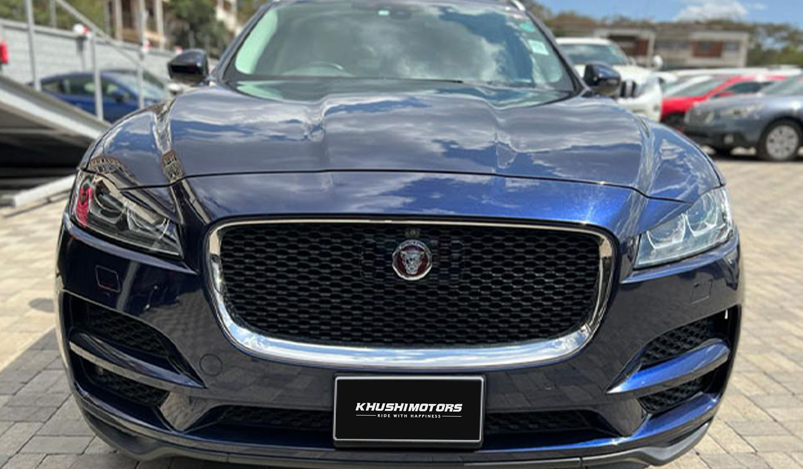 2016 Jaguar F Pace Prestige image-7