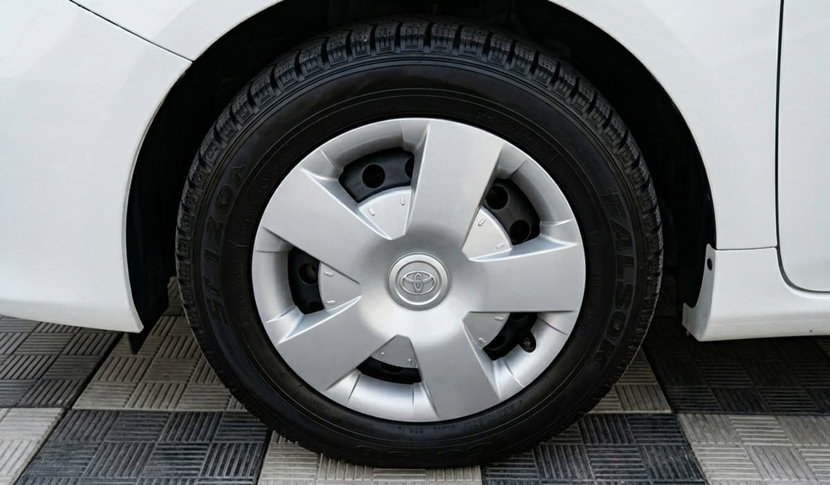 2003 Toyota IST 1.3F image-6