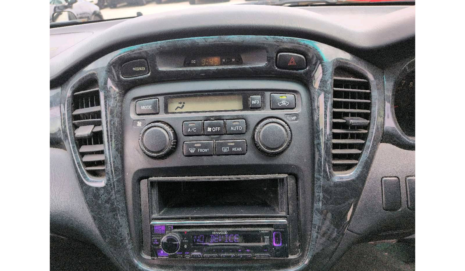 2003 Toyota Kluger 2.4S image-15