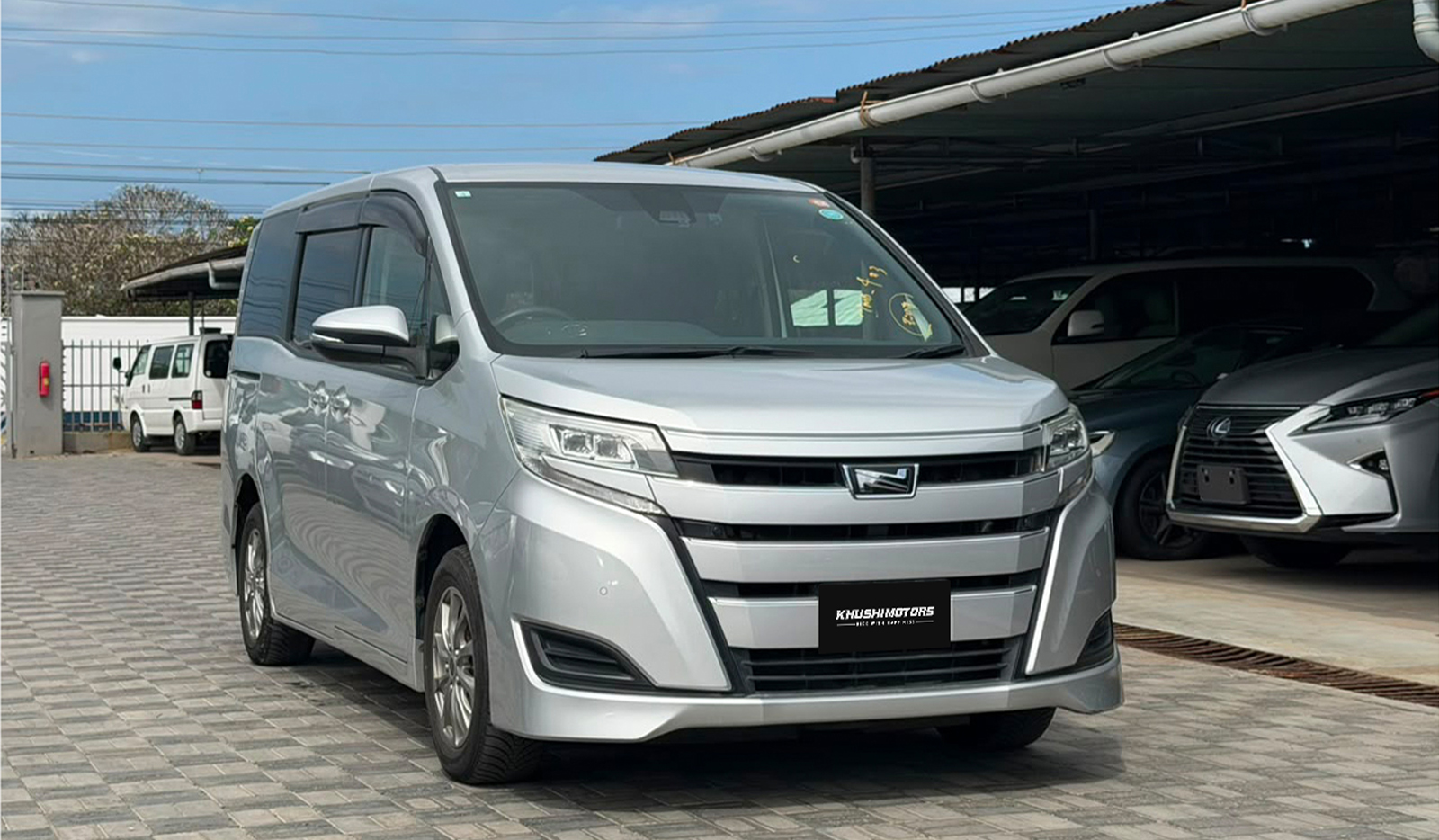2019 Toyota Noah X image-1