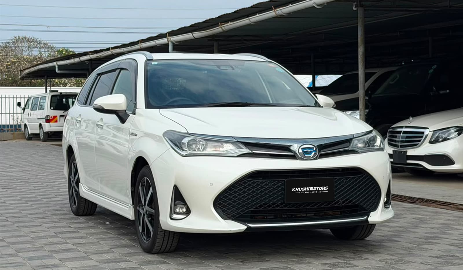2019 Toyota Corolla Fielder Hybrid G WXB image-1
