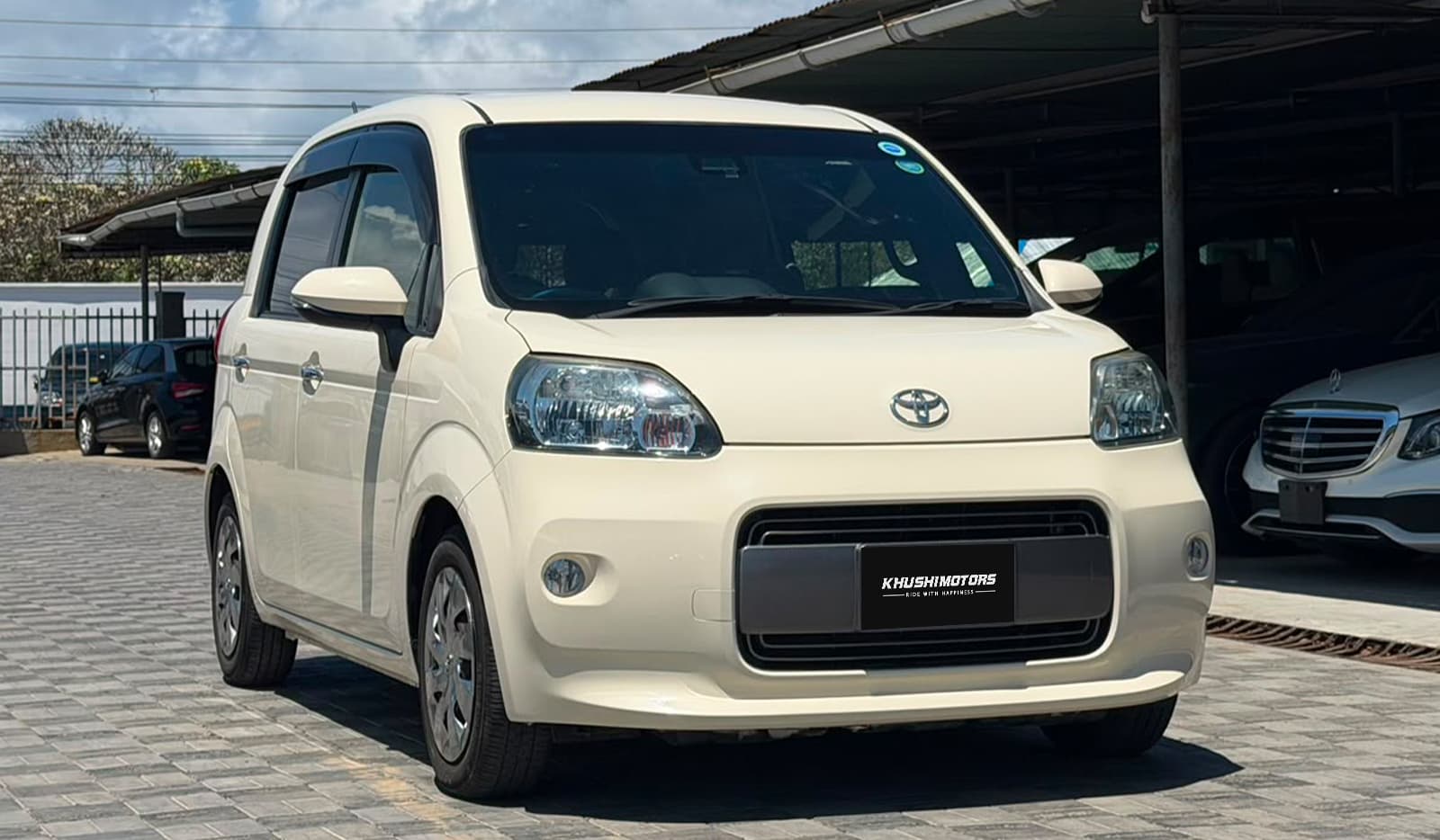2019 Toyota Porte F-Lafine image-1