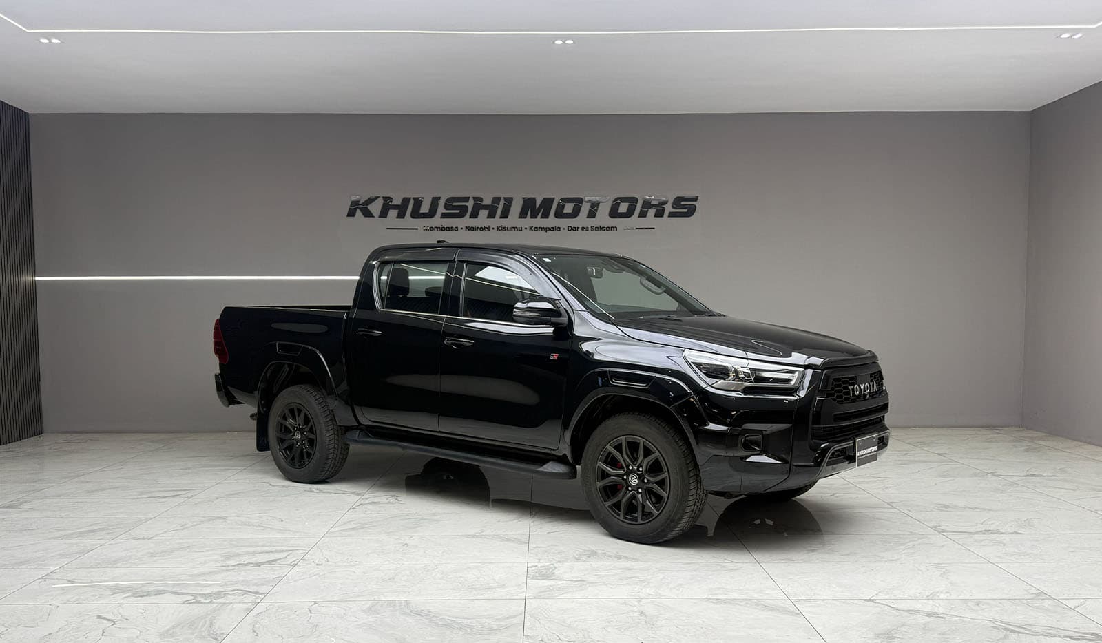 2022 Toyota Hilux image-1