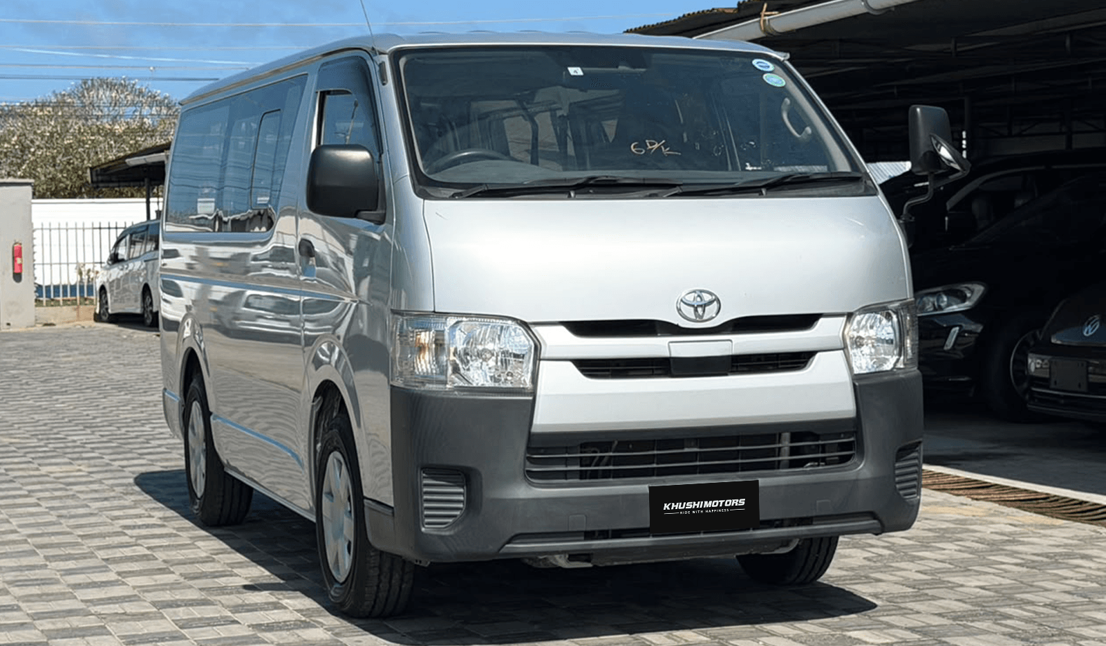 2019 Toyota Regius Ace Van Long DX image-1