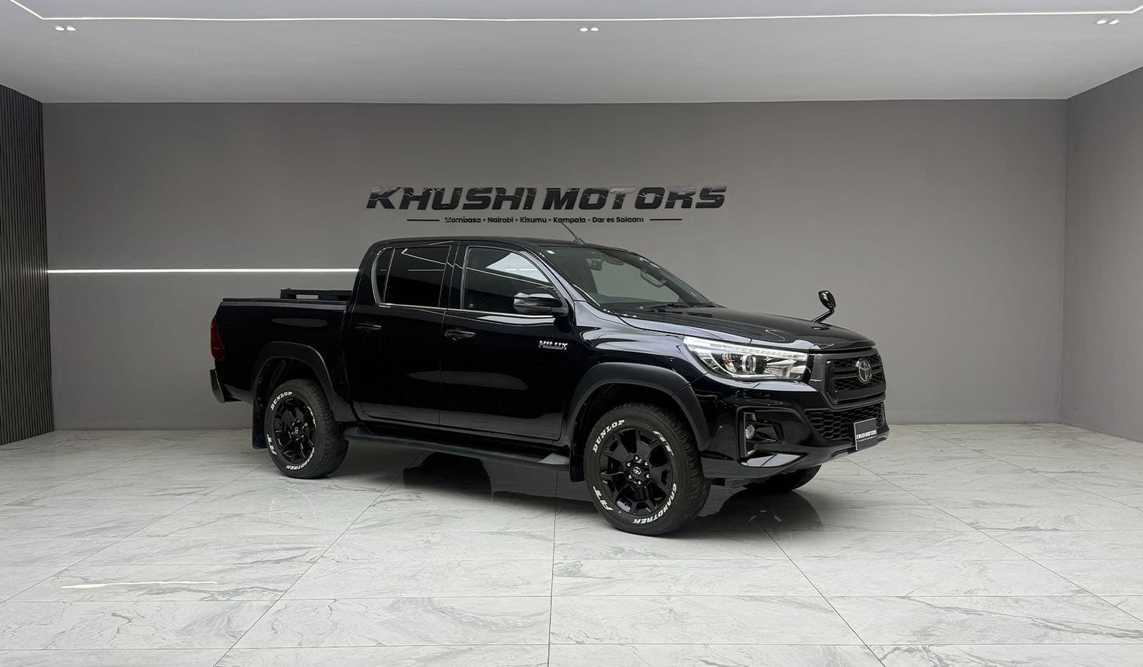 2020 Toyota Hilux Z Black Rally Edition image-1