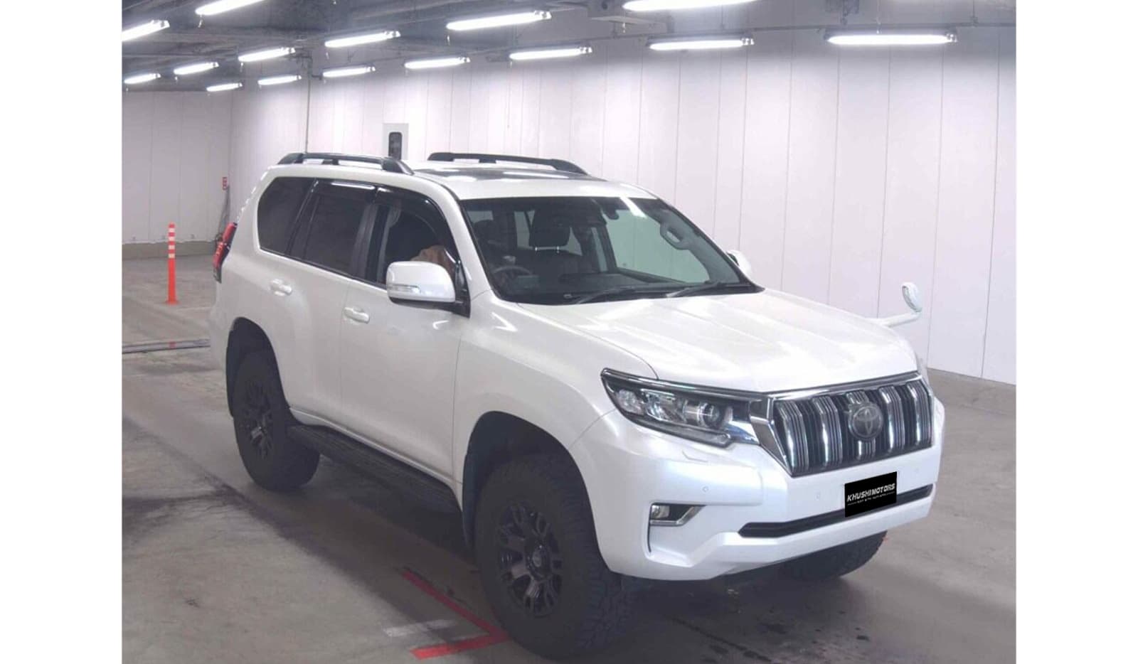 2018 Toyota Land Cruiser Prado image-1