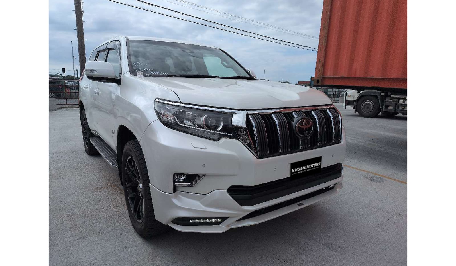 2014 Toyota Land Cruiser image-1