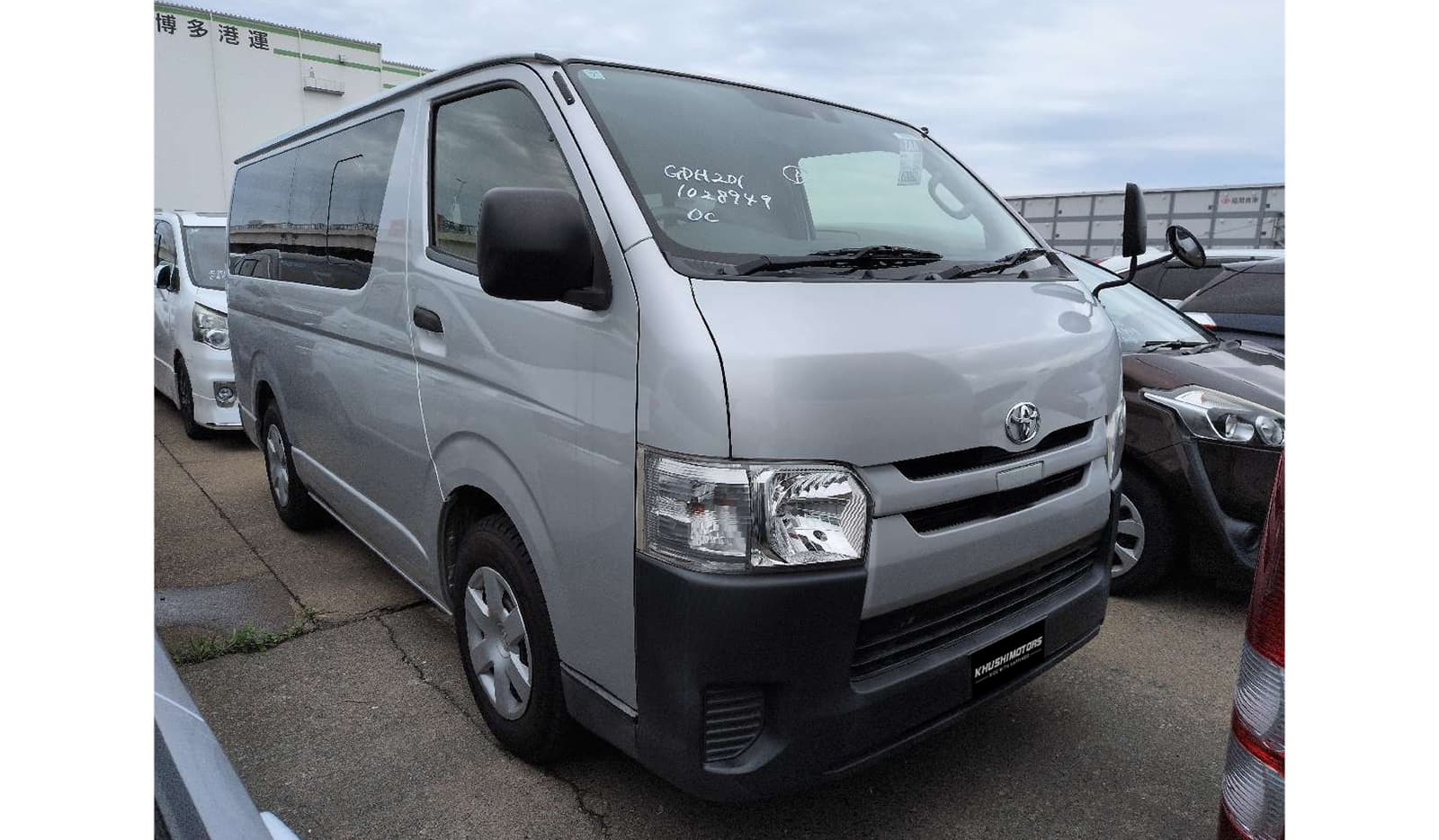 2019 Toyota Hiace Van image-1