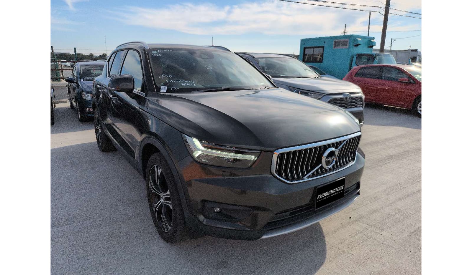 2019 Volvo XC 40 image-1