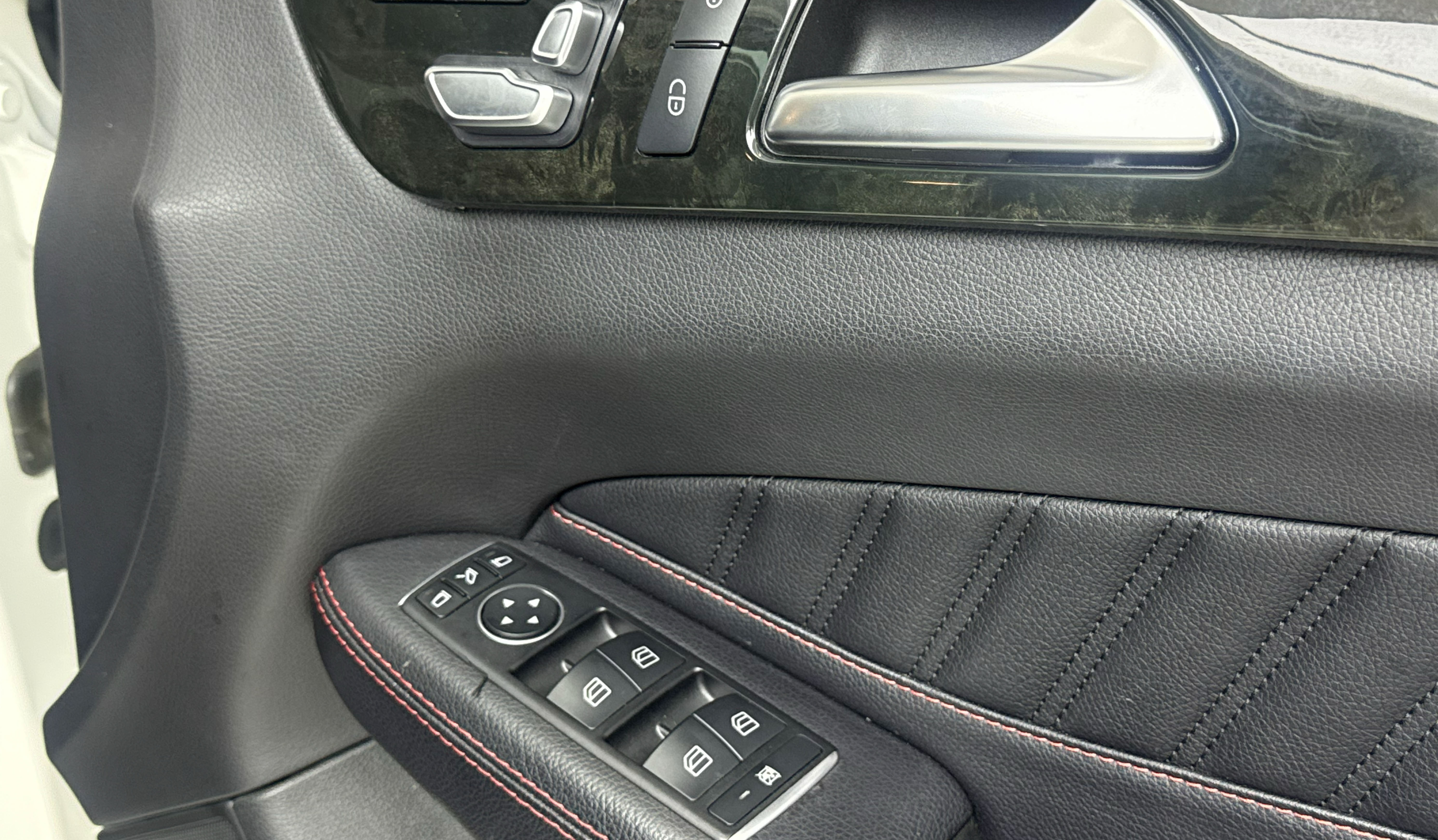 2019 Mercedes-Benz GLE-Class 4MATIC SPORTS GLE350D image-10