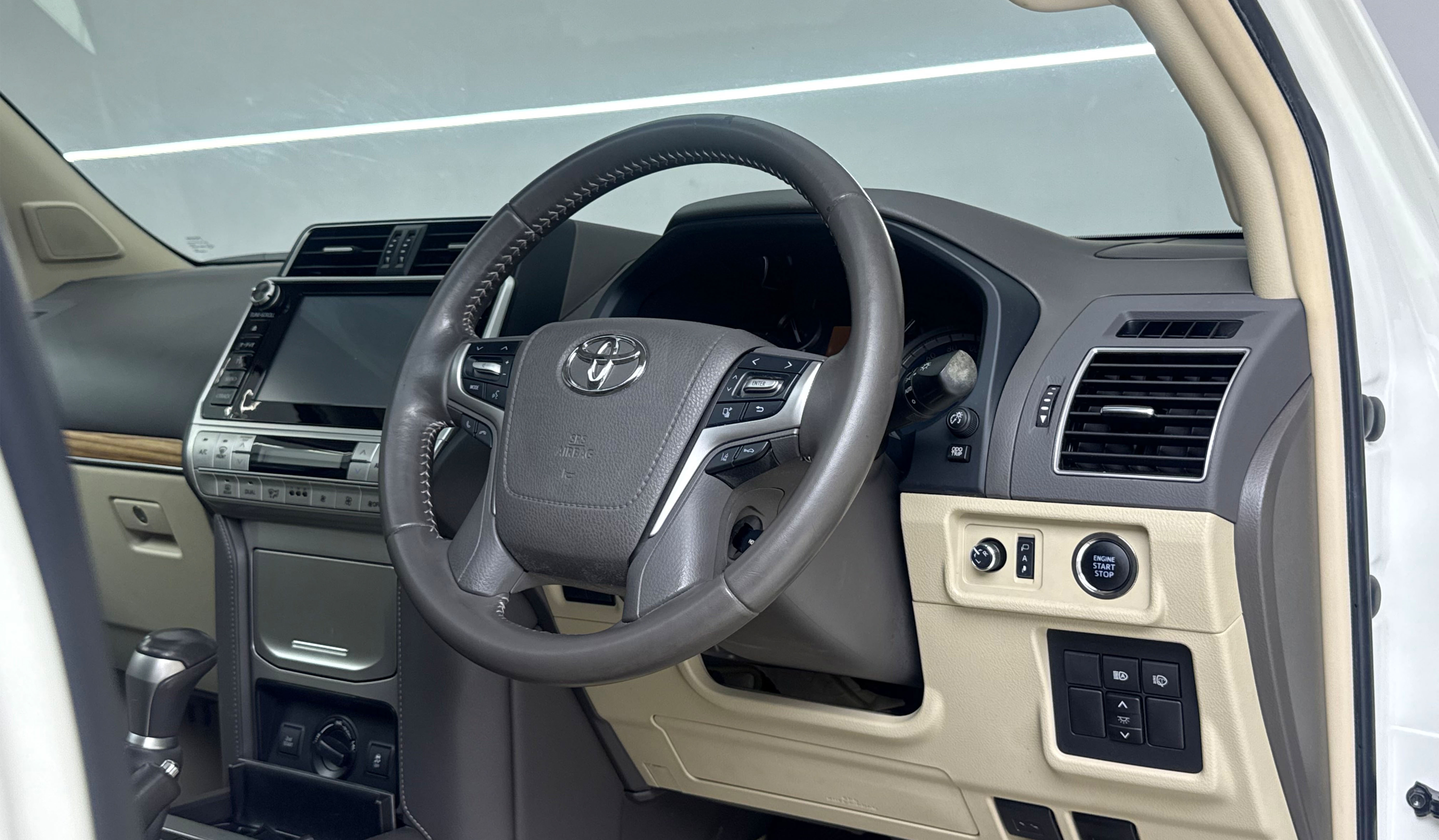2019 Toyota Land Cruiser Prado TX L Package image-8