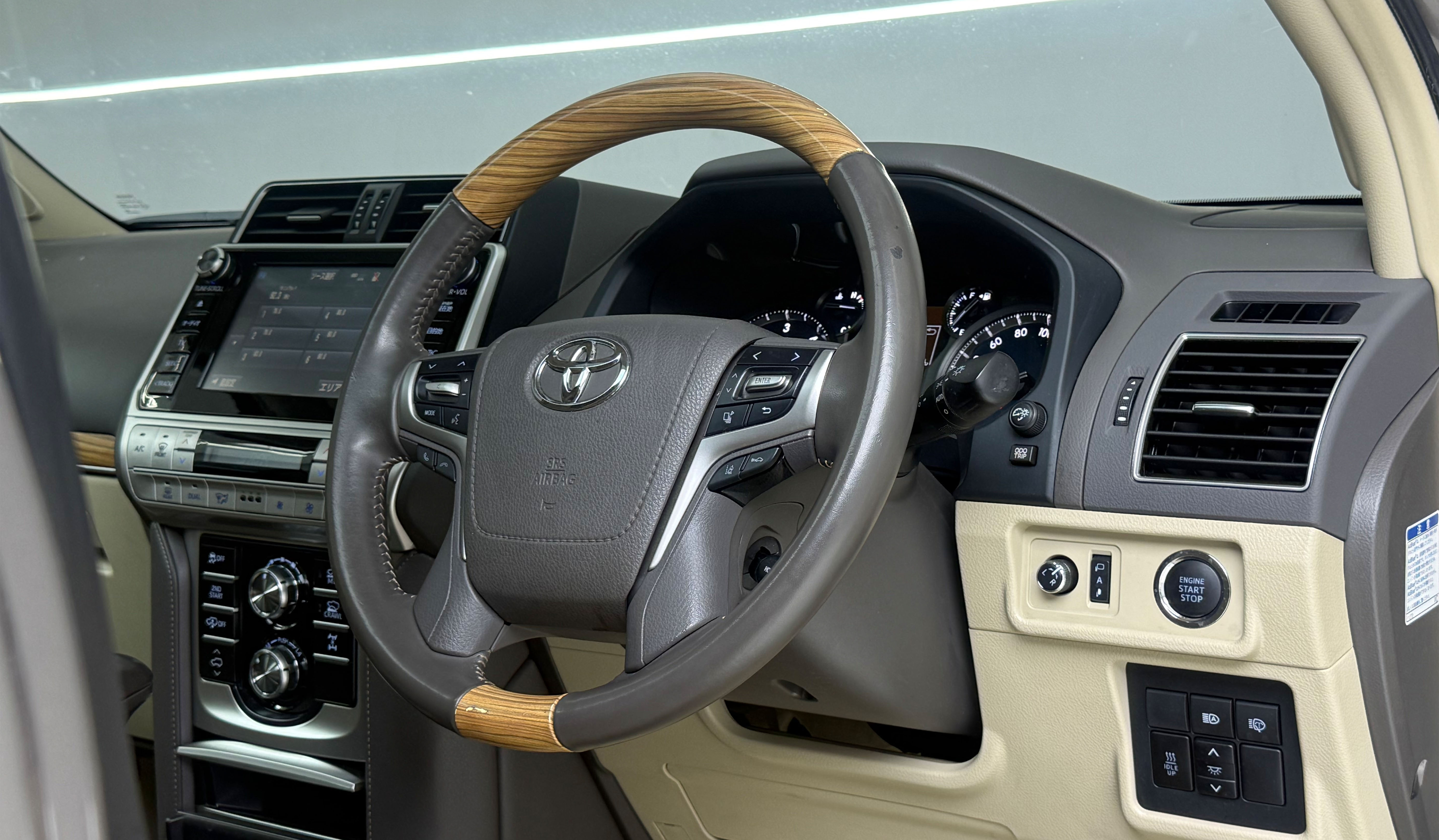 2020 Toyota Land Cruiser Prado TZ-G image-9