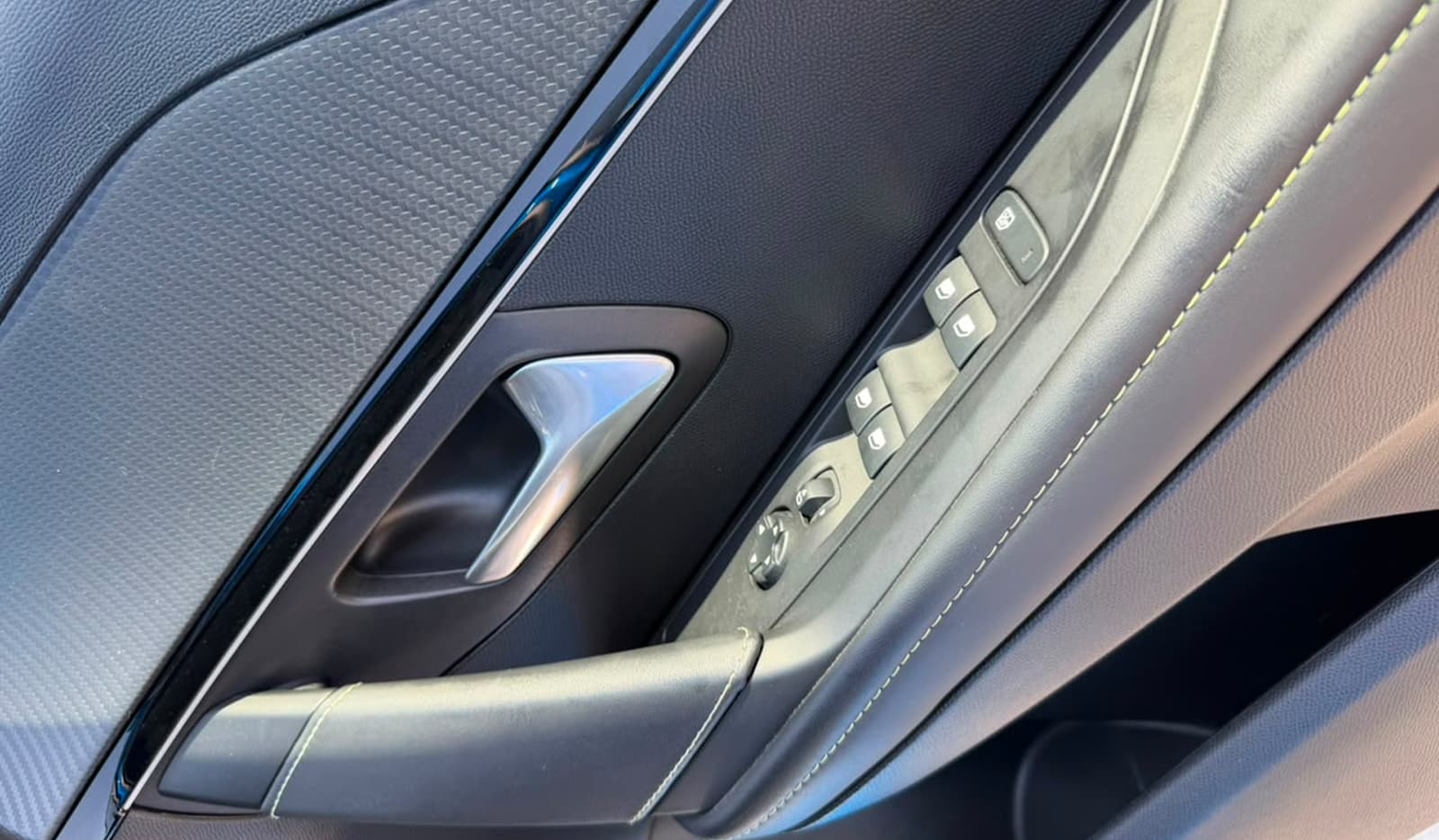 2020 Peugeot 208 GT Line image-10