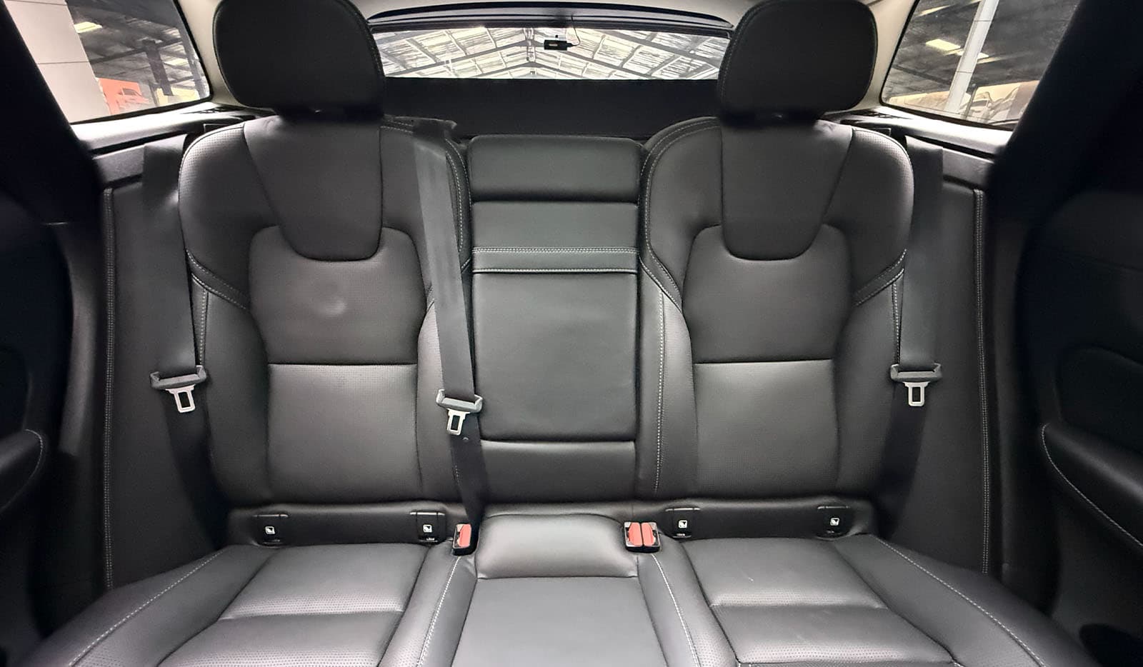 2019 Volvo XC60 D4 AWD INSCRIPTION image-9