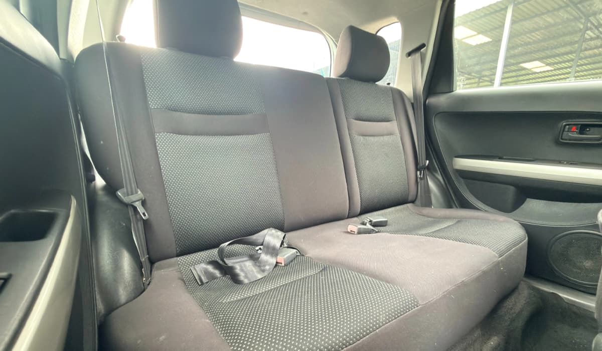 2003 Toyota IST F L Edition image-9