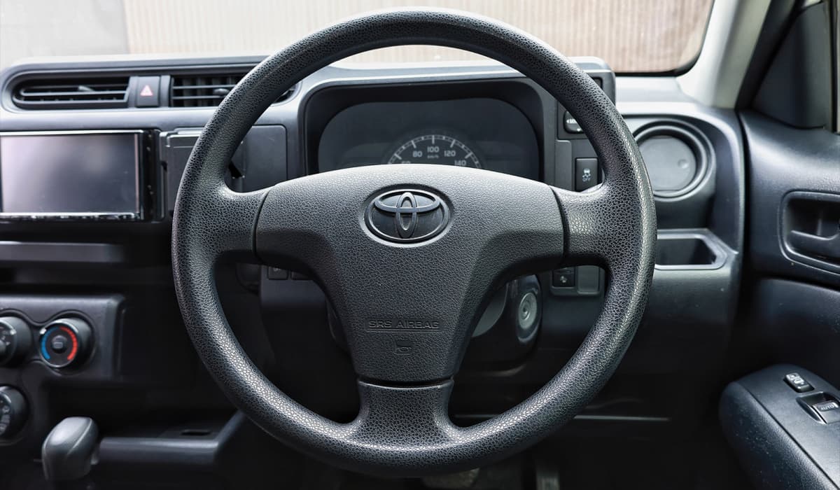 2017 Toyota Probox DX Comfort image-8