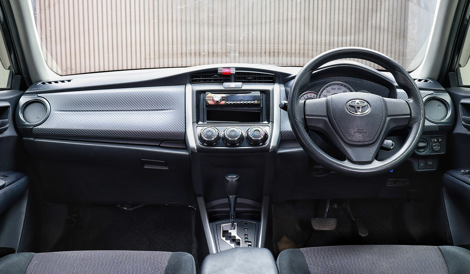 2013 Toyota Corolla Fielder 1.5X image-9