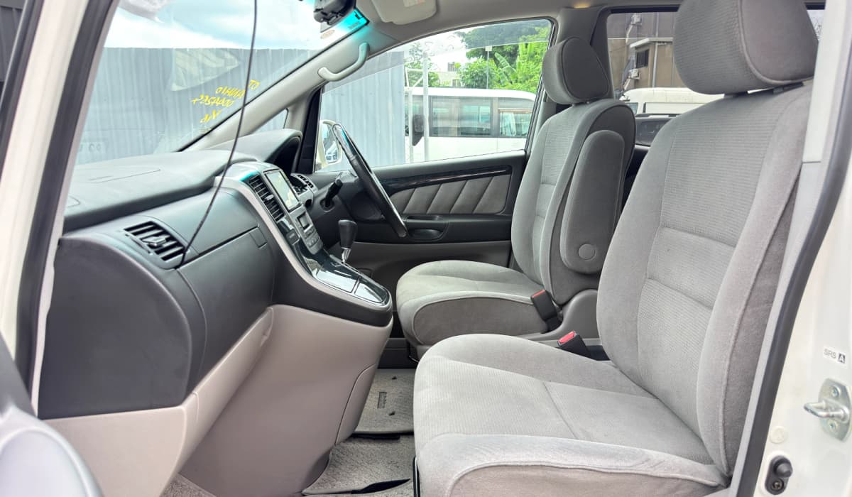 2004 Toyota Alphard Premium Alcantra image-13