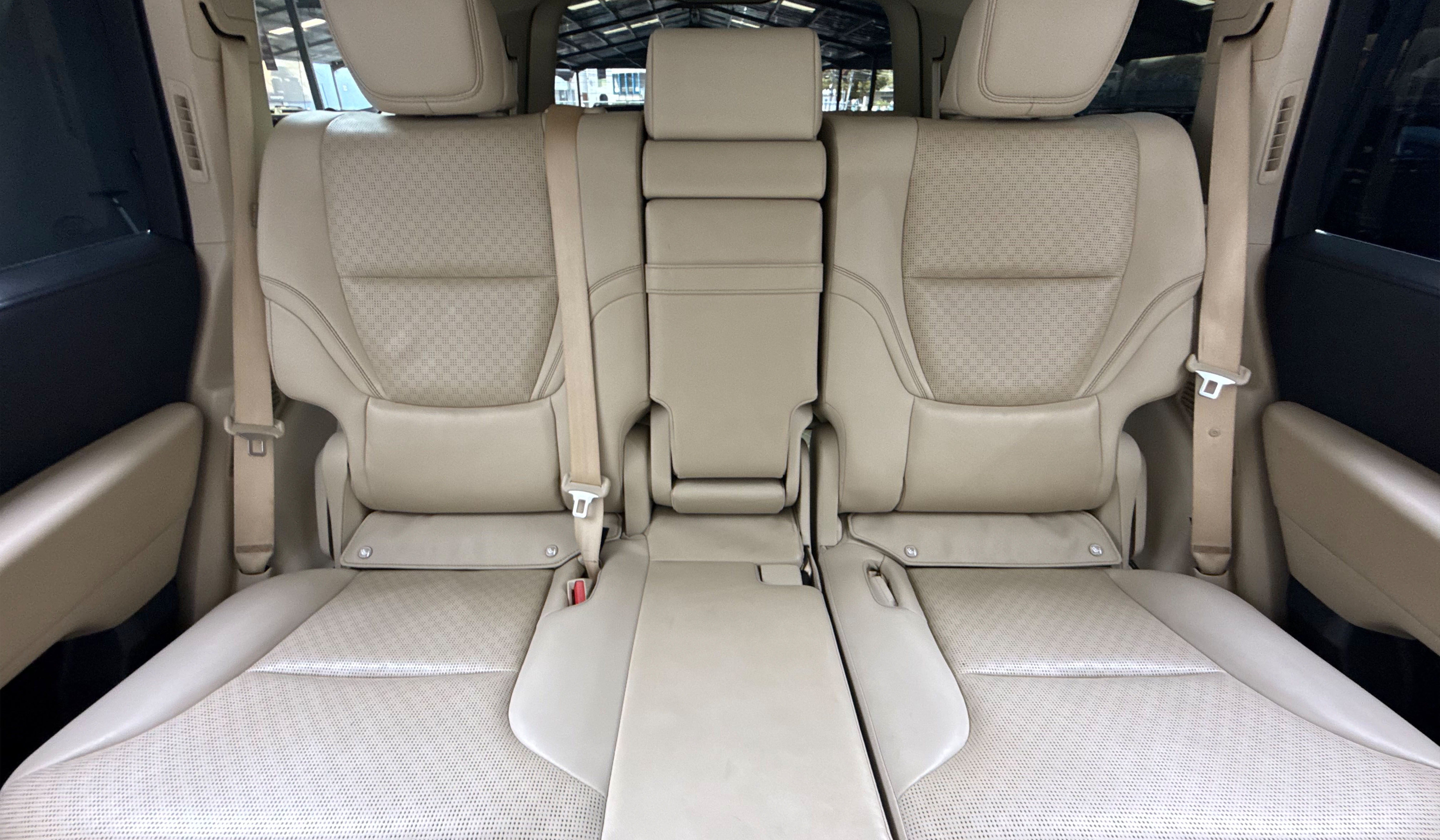 2023 Toyota Land Cruiser 300 ZX image-9