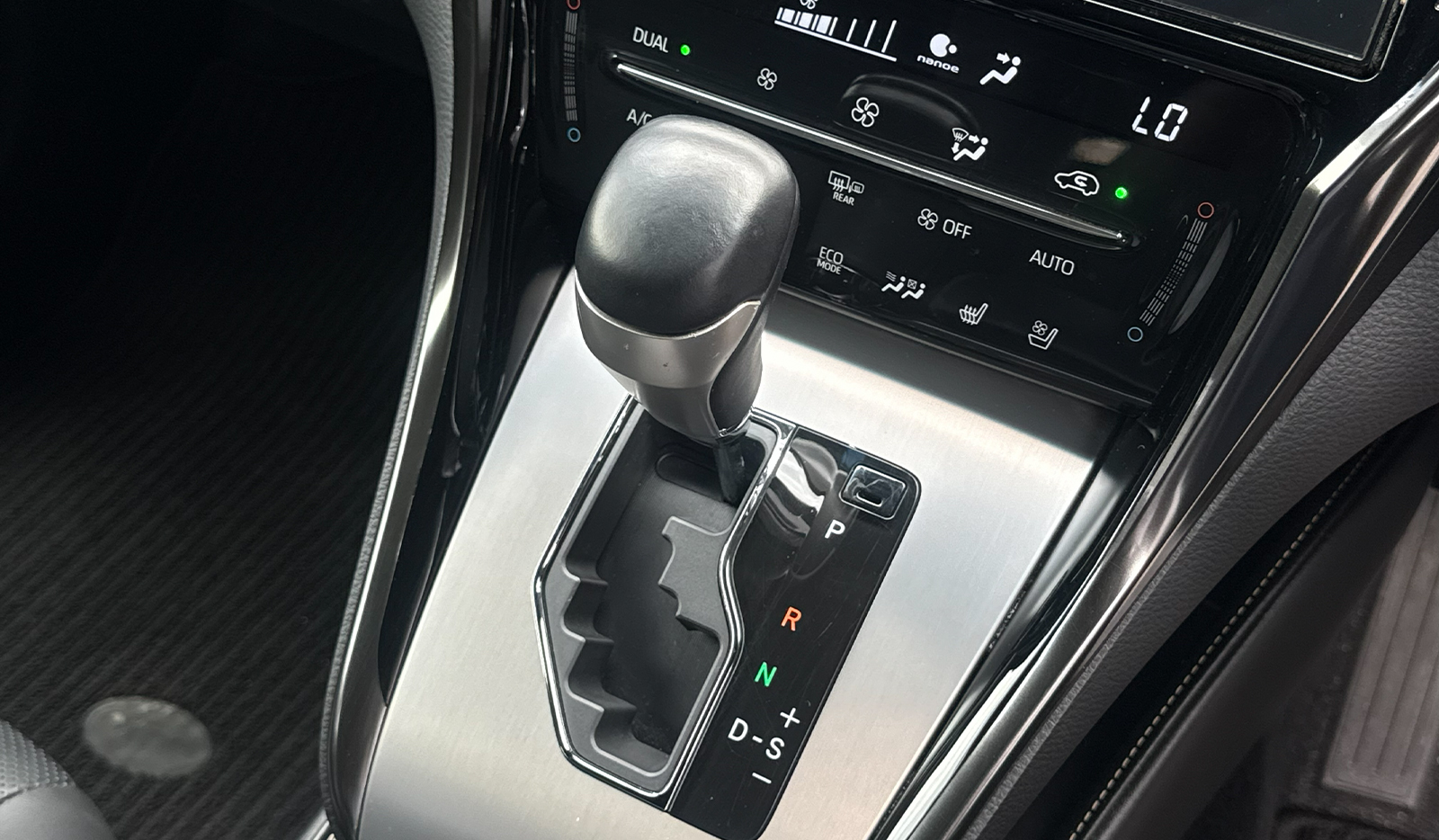 2019 Toyota Harrier Premium image-11