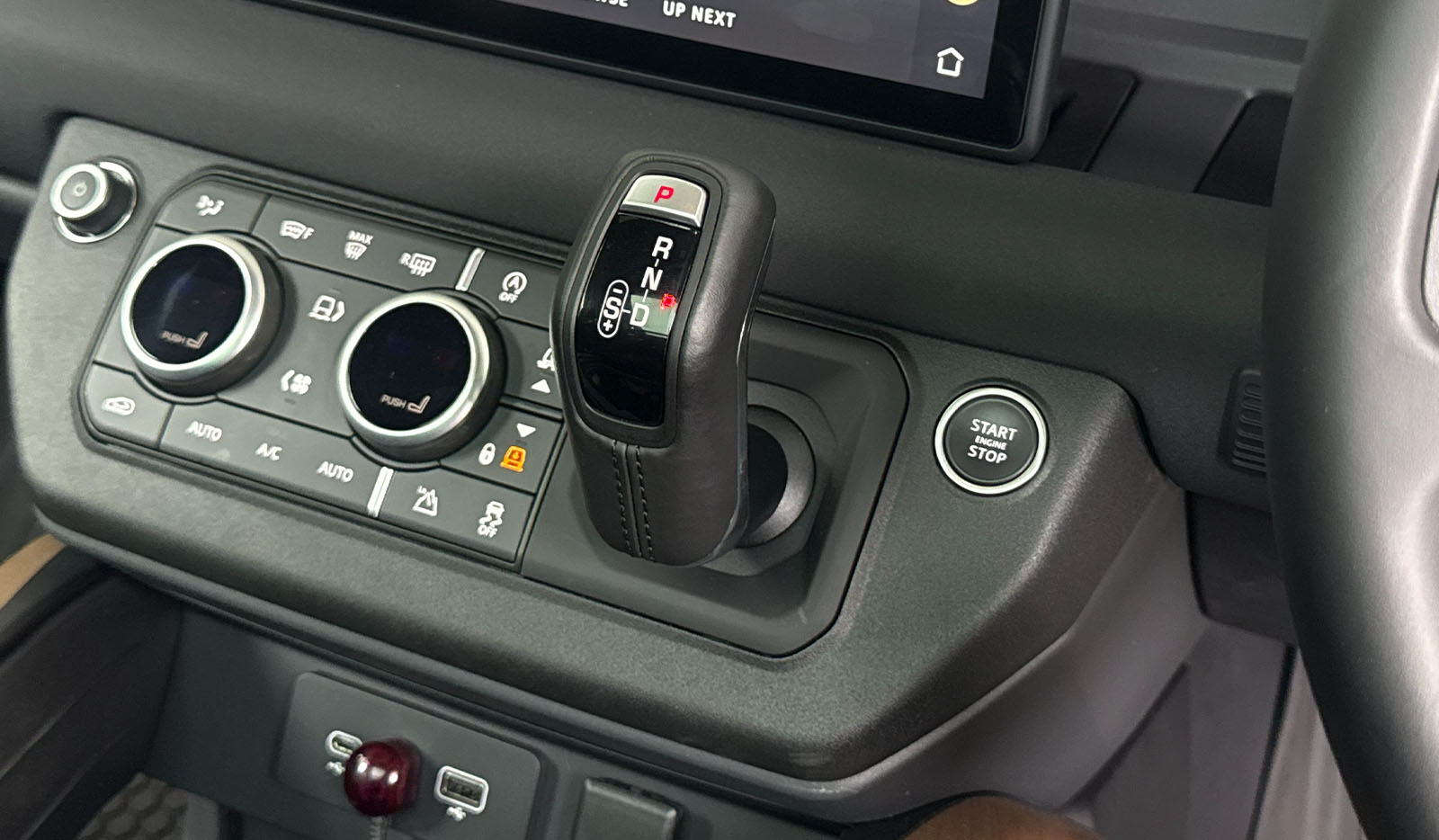 2021 Land Rover Defender 110 Double O Black Edition image-11