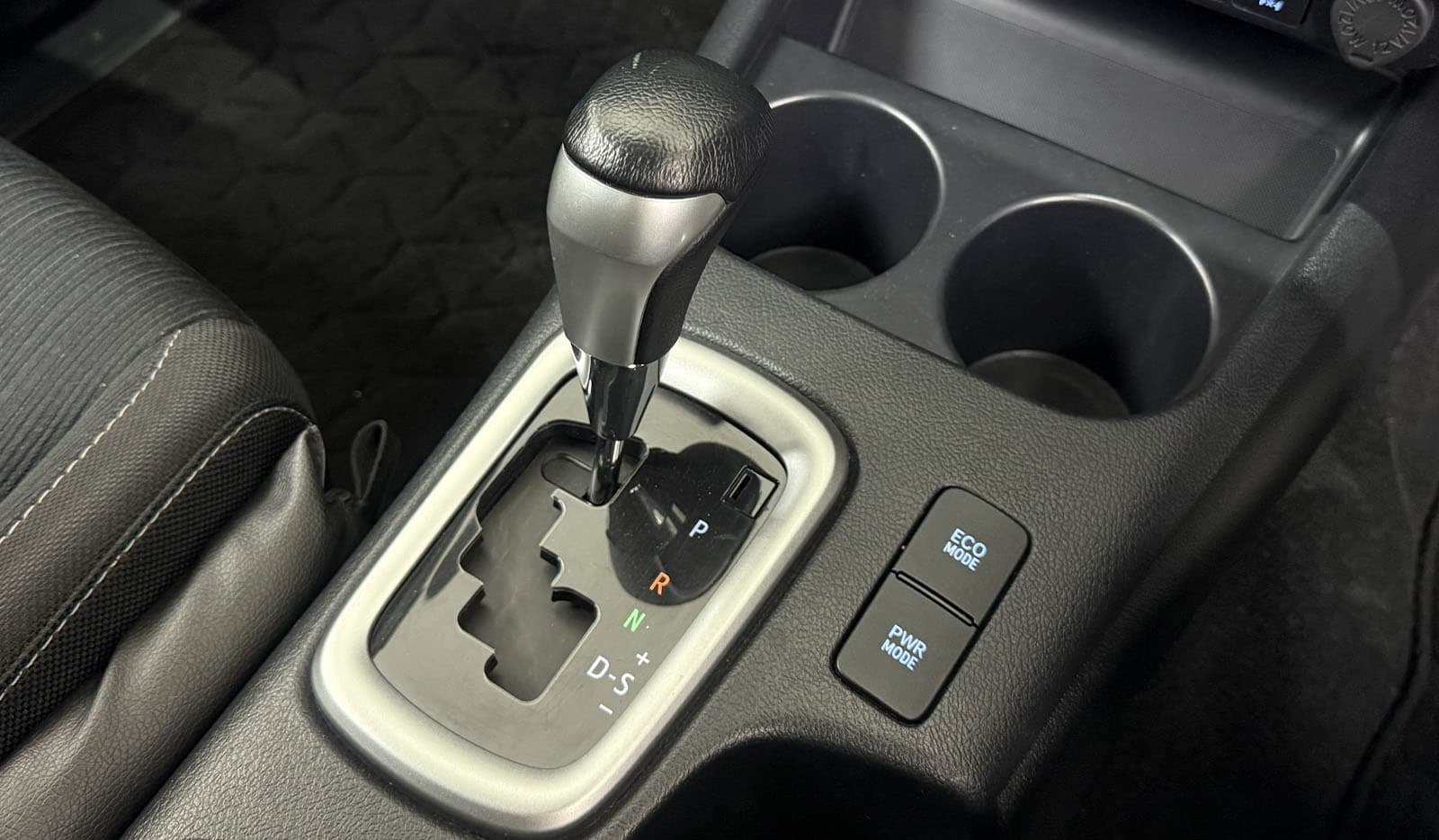 2021 Toyota Hilux Z image-11