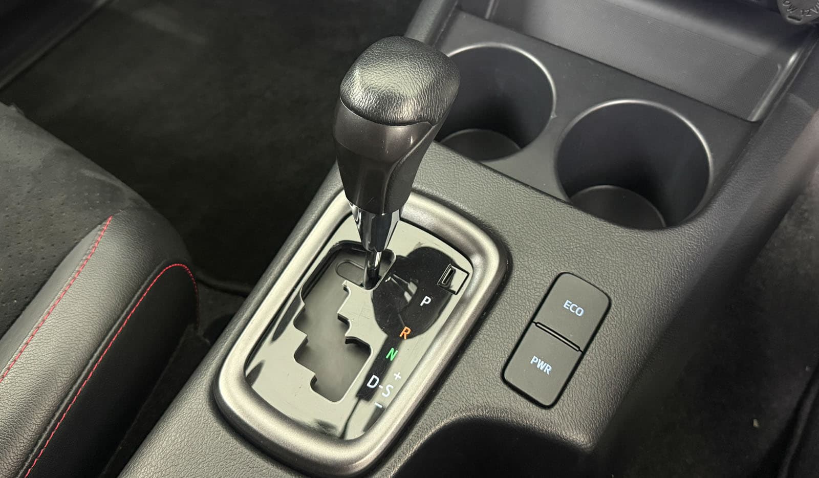 2021 Toyota Hilux Z GR SPORT image-11
