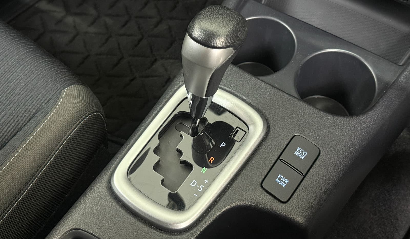 2021 Toyota Hilux Z image-11