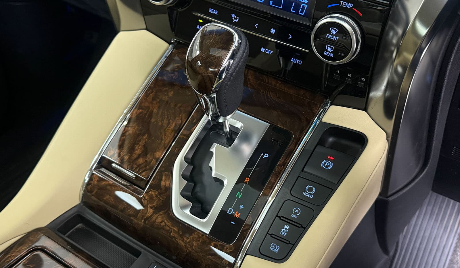 2019 Toyota Alphard G F SIDE LIFT image-11