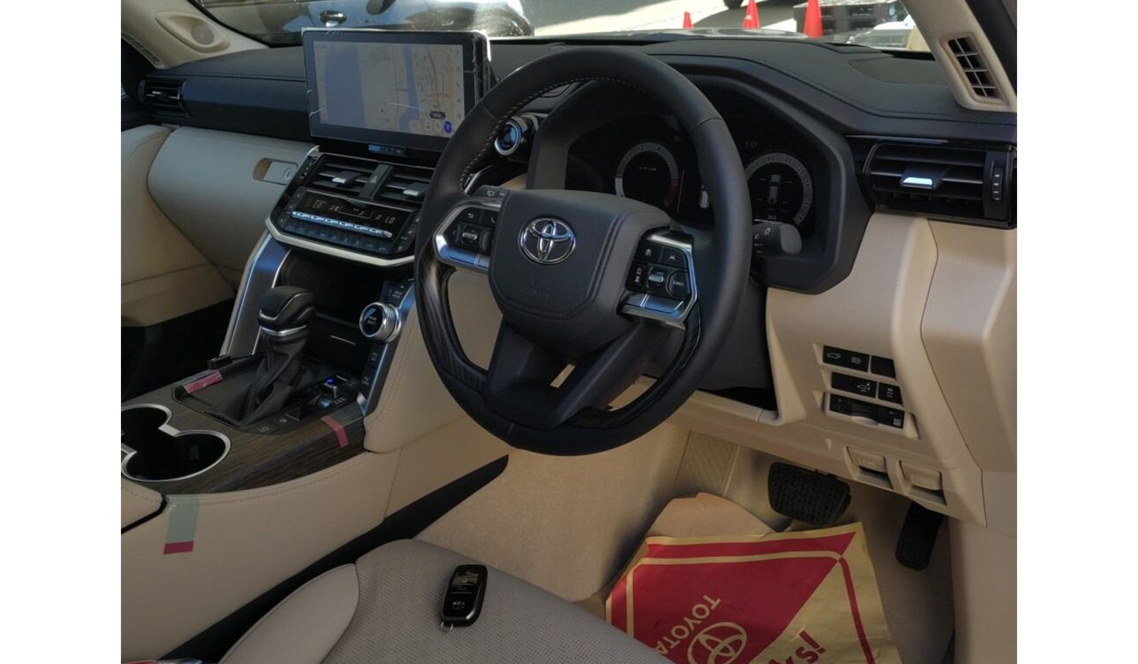 2025 Toyota Land Cruiser image-5