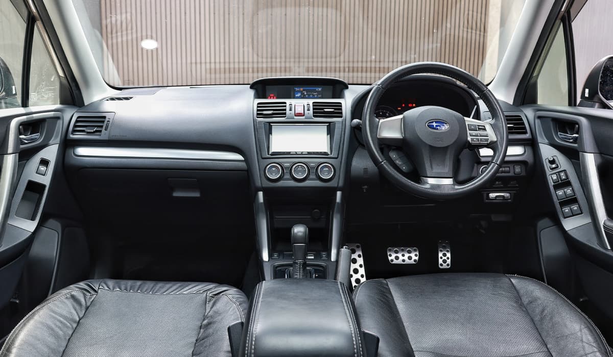 2013 Subaru Forester 2.0XT Eyesight image-8