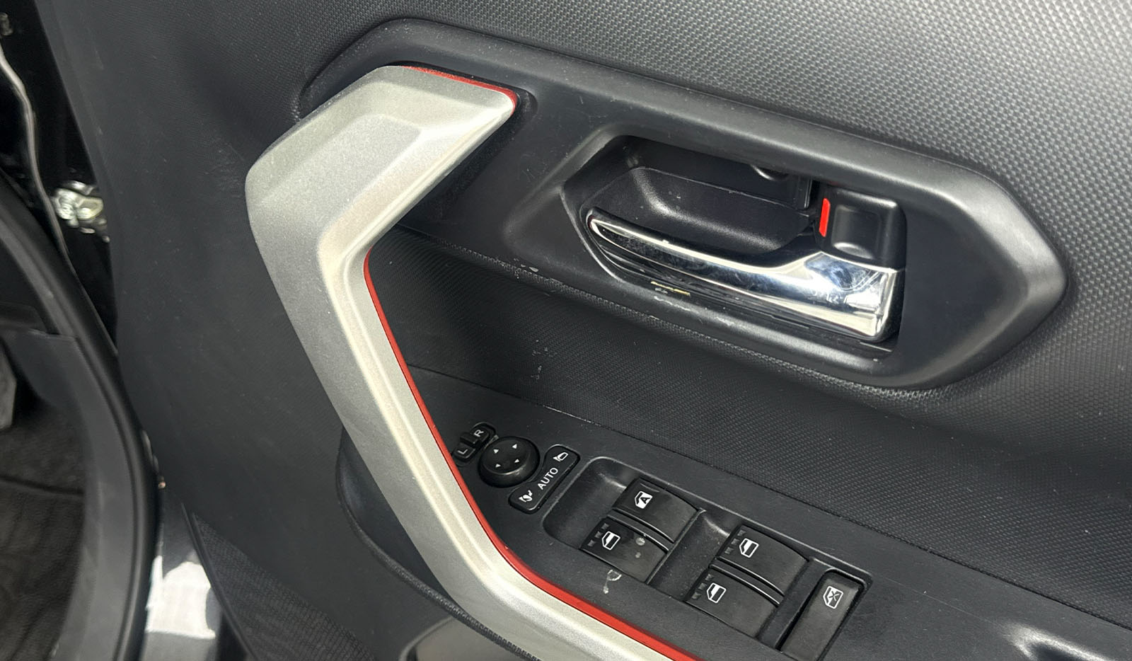 2019 Toyota Raize G image-11