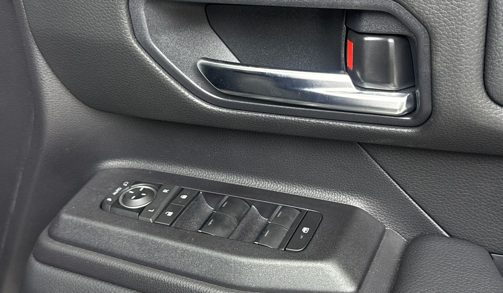 2024 Toyota Land Cruiser 250 VX image-12