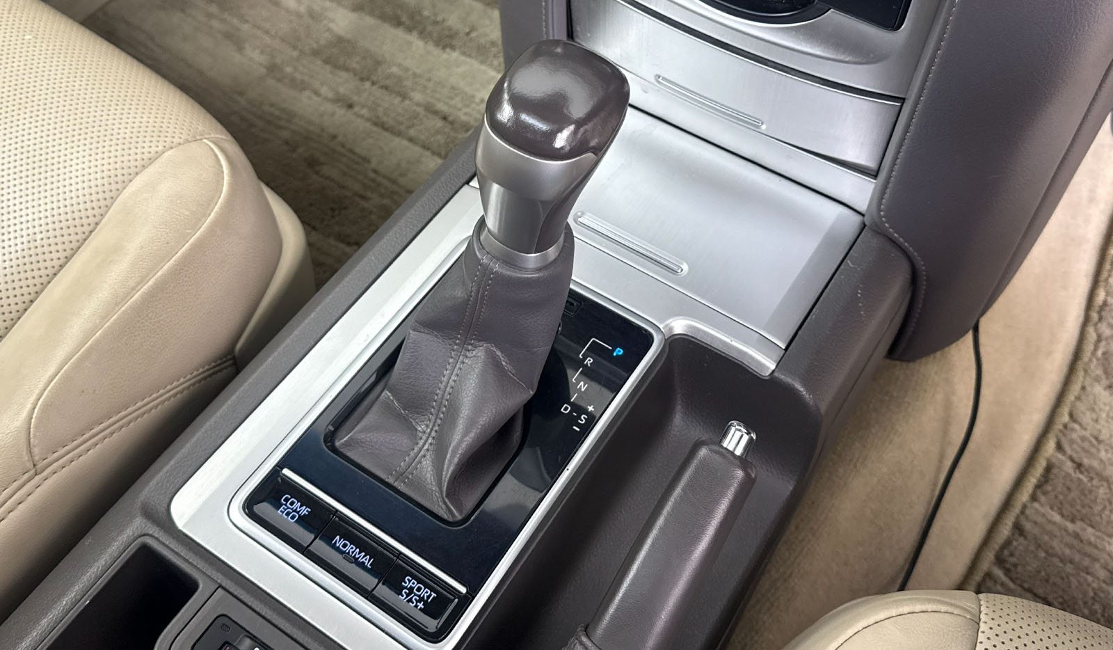 2019 Toyota Land Cruiser Prado TZ-G image-12