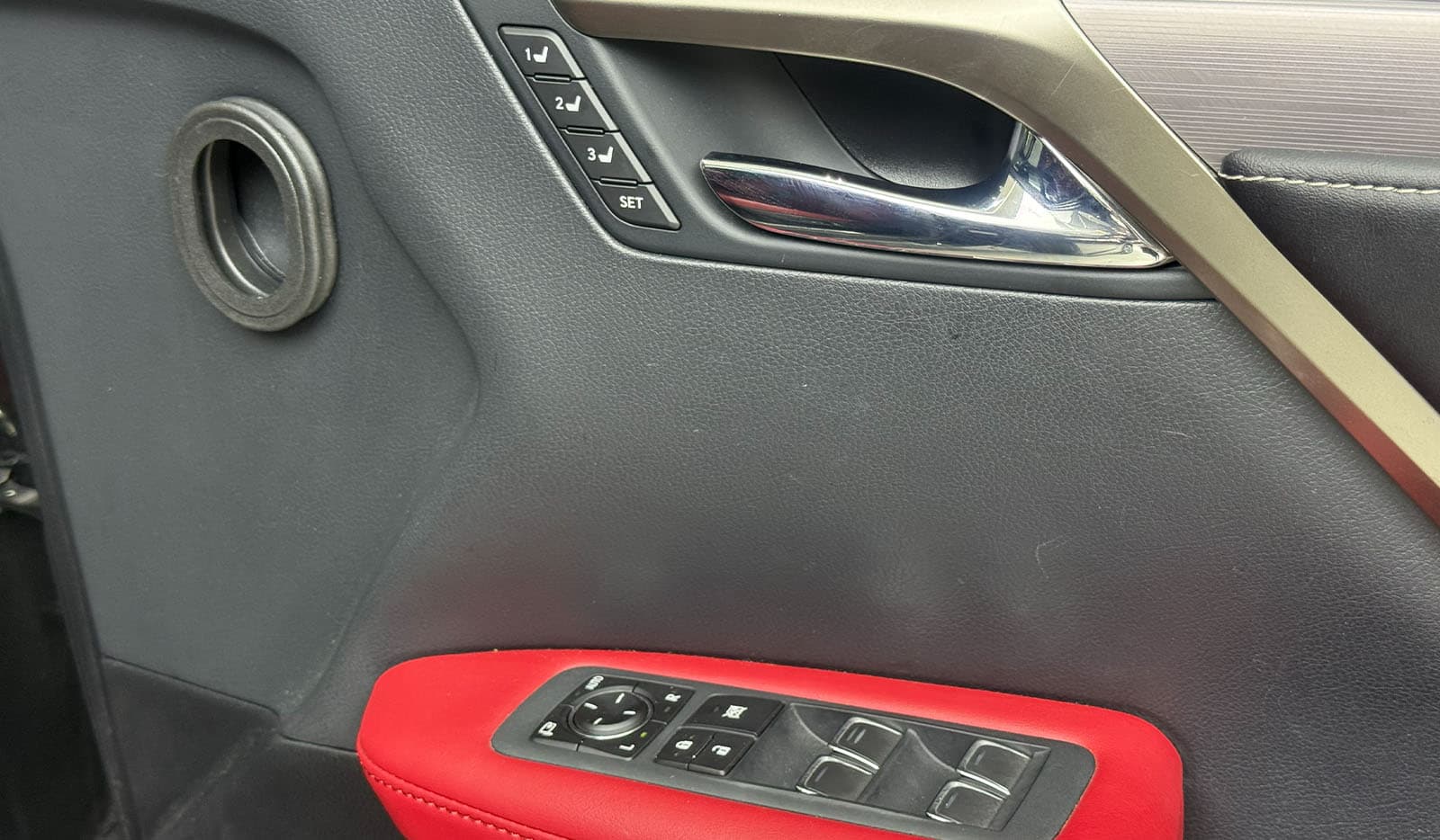 2020 Lexus RX300 image-12