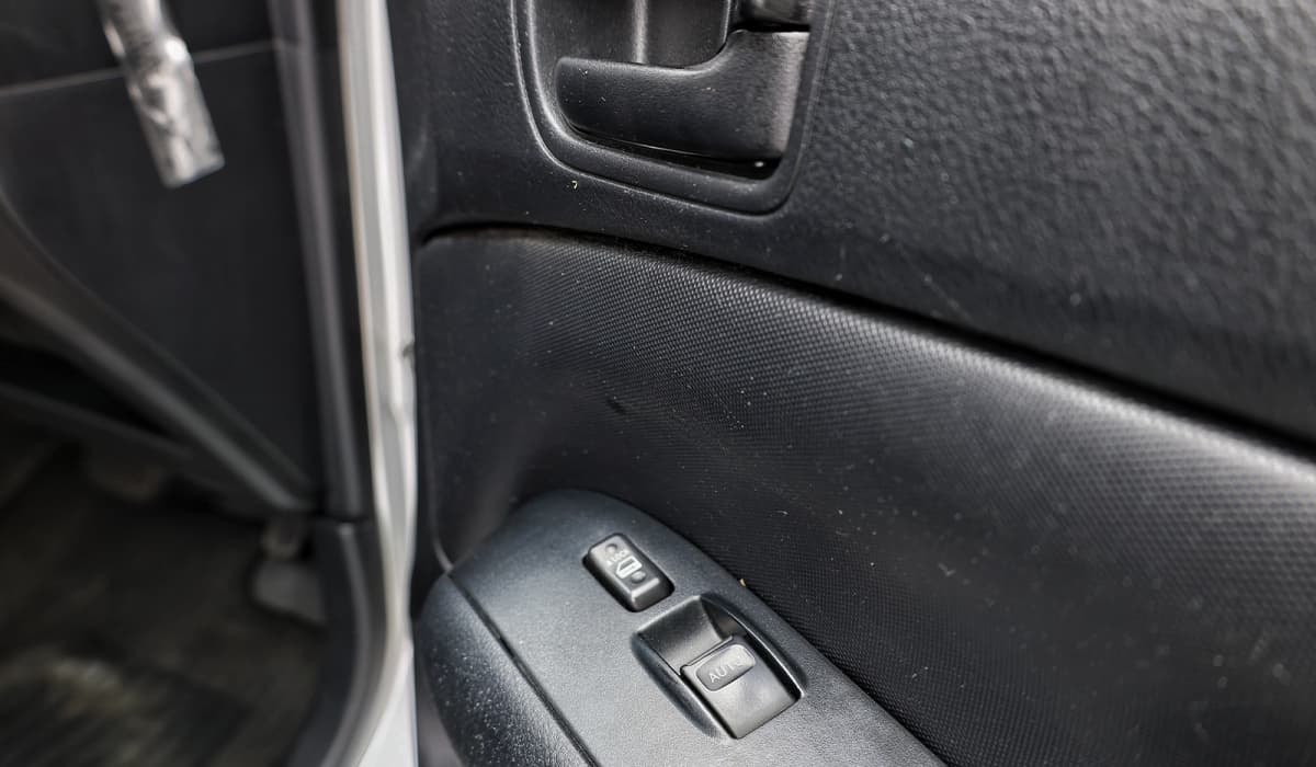 2017 Toyota Probox DX Comfort image-11