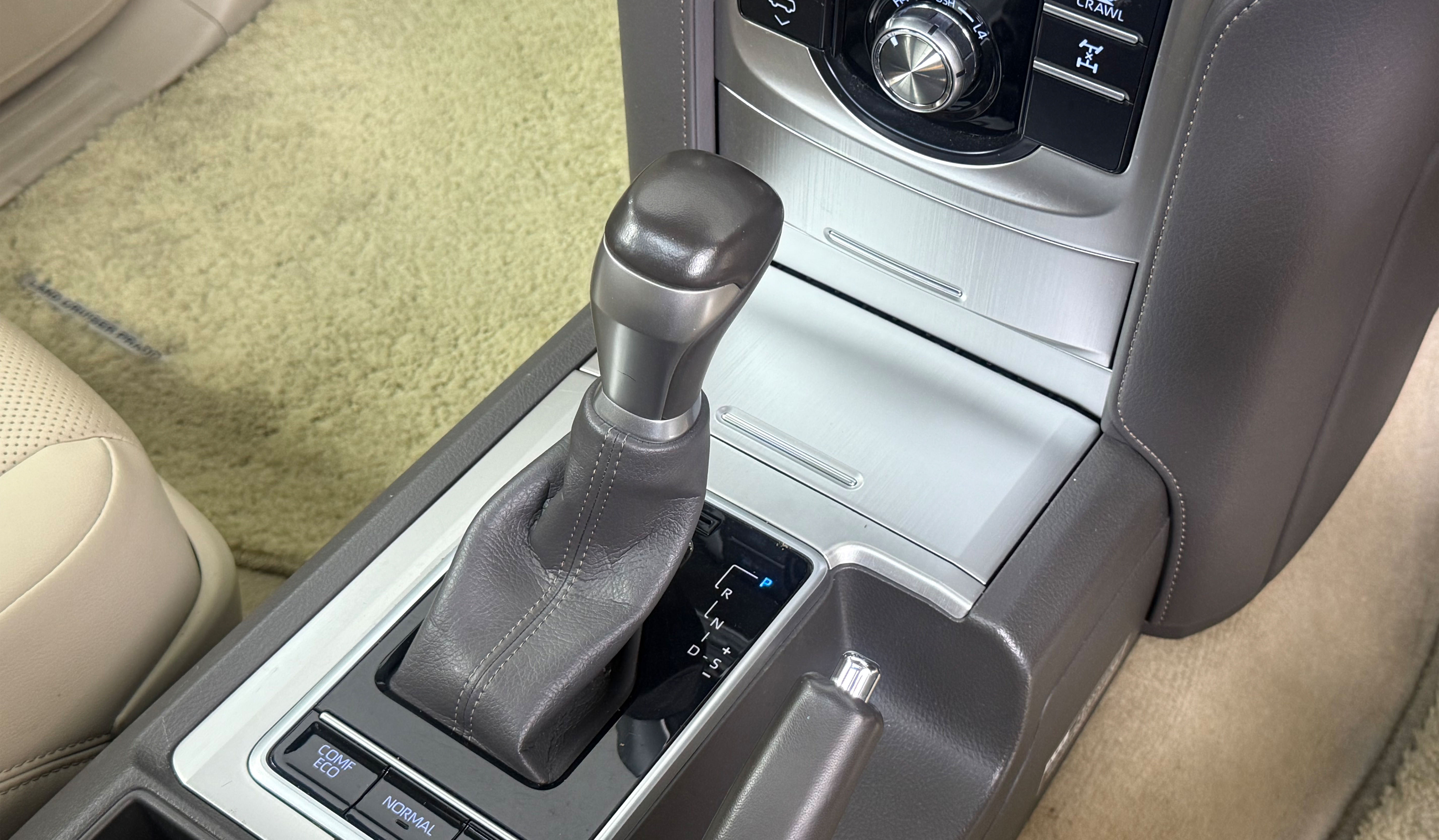 2020 Toyota Land Cruiser Prado TZ-G image-12