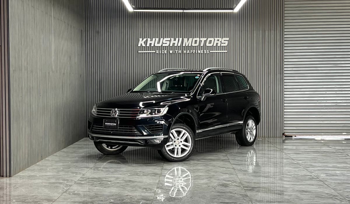 2017 Volkswagen Touareg Upgrad Pakage image-3