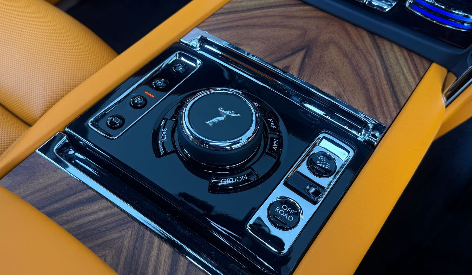 2026 Rolls Royce Cullinan SERIES 2 image-11
