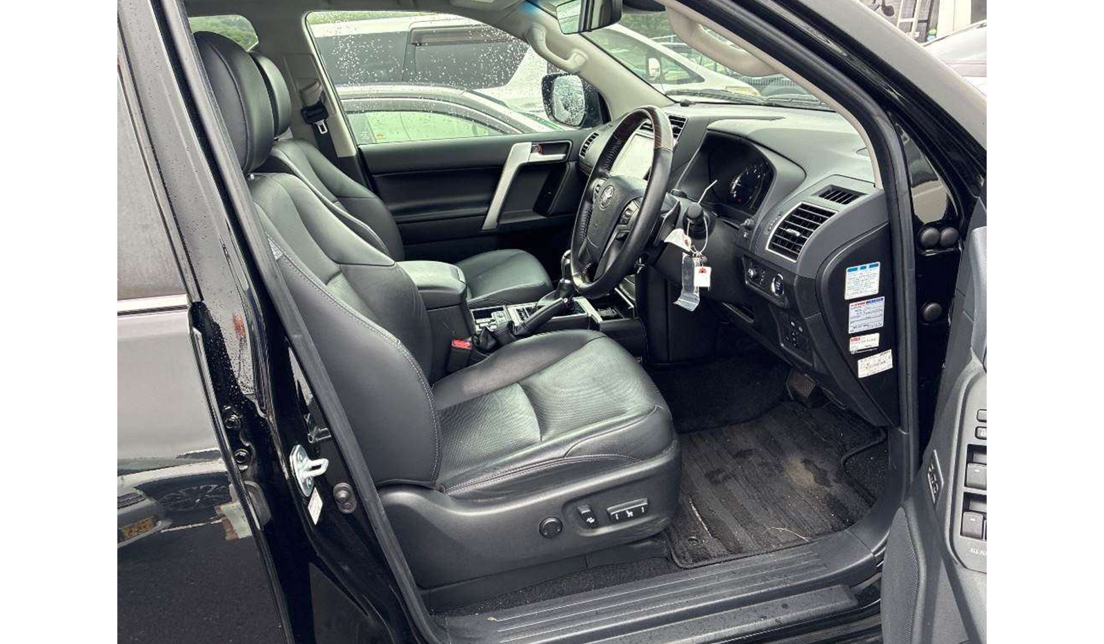 2021 Toyota Land Cruiser Prado image-5
