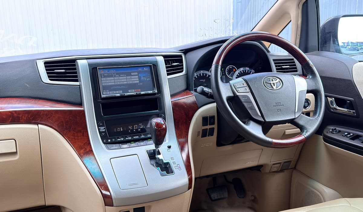 2009 Toyota Vellfire X image-15