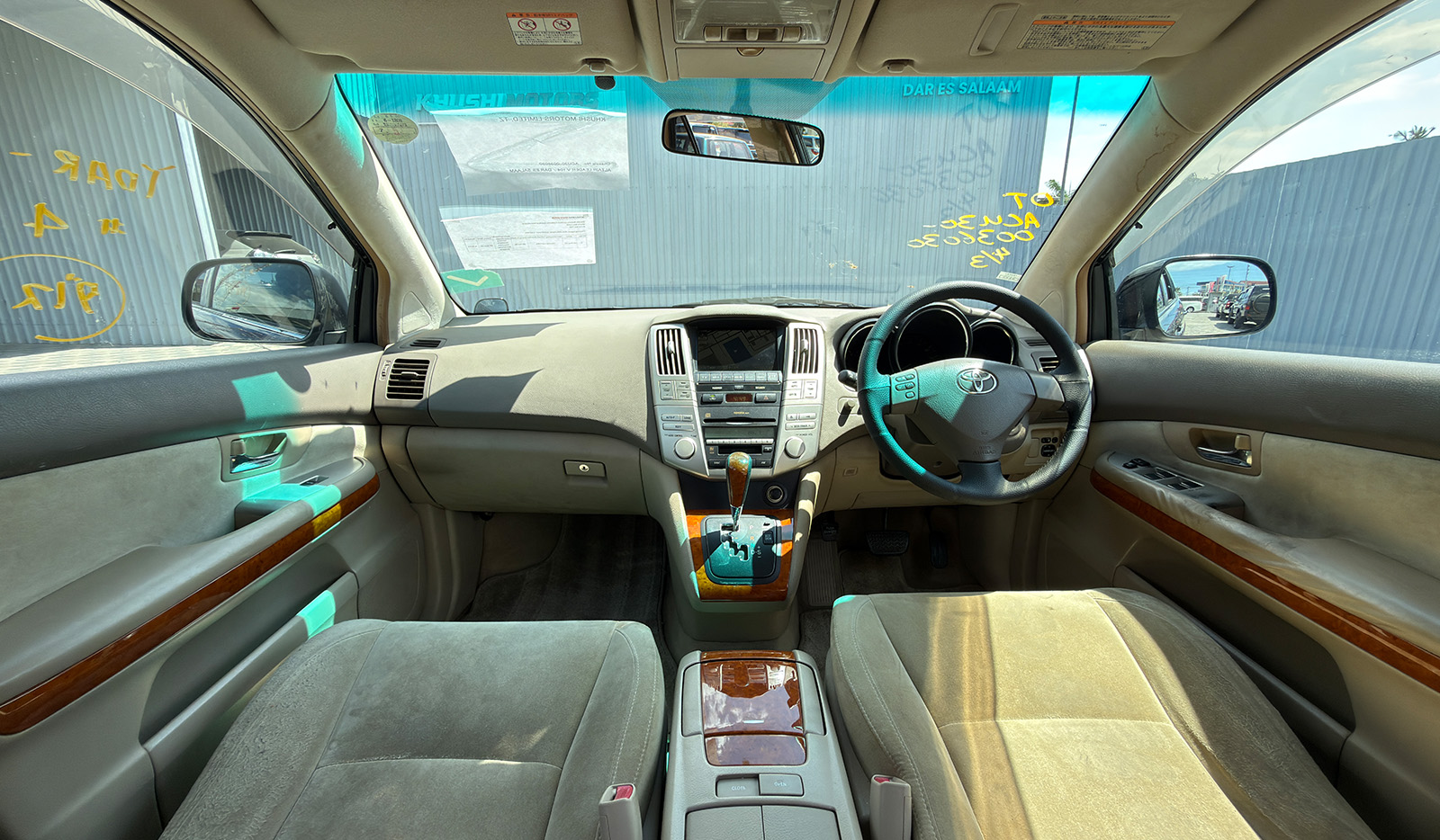 2005 Toyota Harrier 240G image-15
