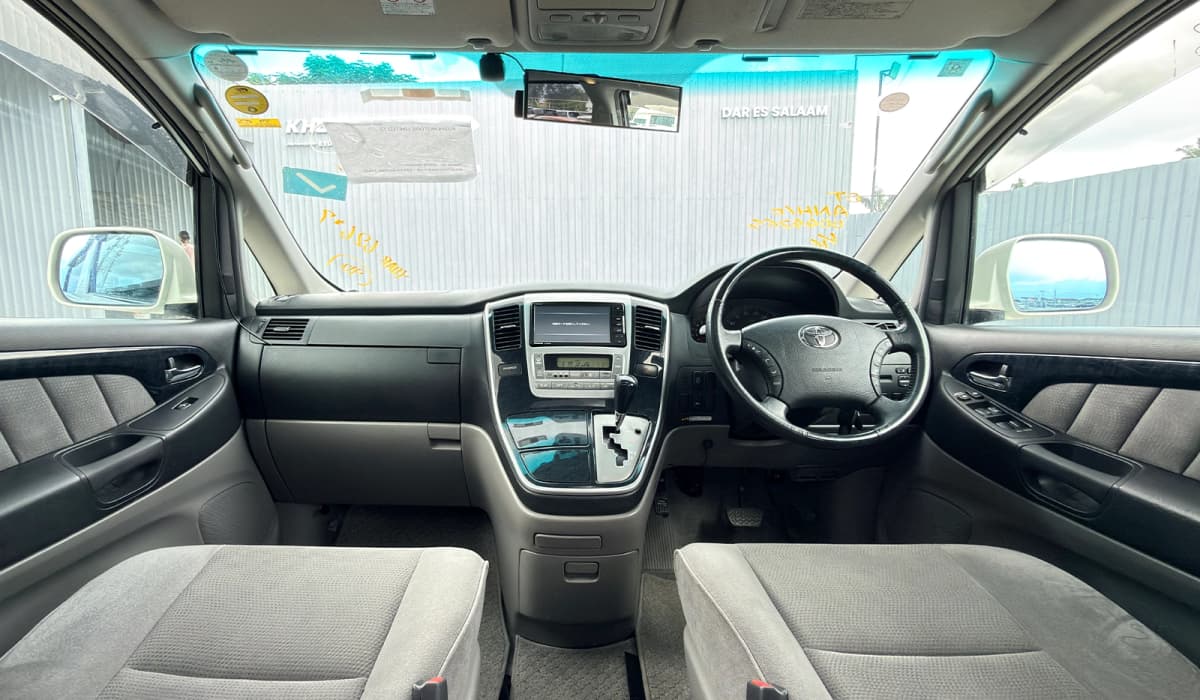 2004 Toyota Alphard Premium Alcantra image-9